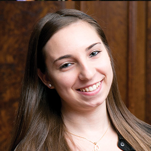 Lauren Catinella '15